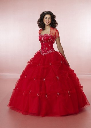 Prom Dress Shop on How To Shop For A Sweet 16 Party Dress   Dressity